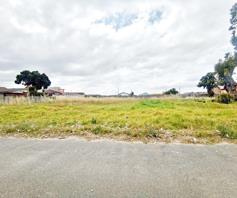 Vacant Land / Plot for sale in Elsies River