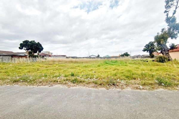 This land is situated right next door to the Lutheran Church on 35th street.
Perfect for a housing development or a block of ...