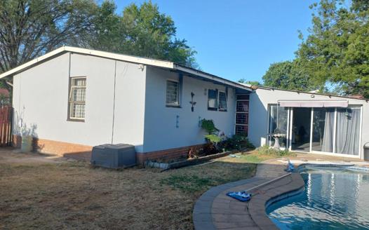 3 Bedroom House for sale in Sasolburg Ext 23