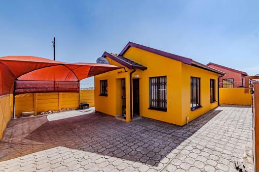 2 Bedroom House for sale in Soshanguve East