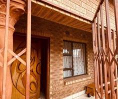 House for sale in Entshonalanga