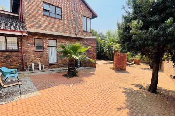 ***SOLE MANDATE****

Welcome to your dream home nestled in the heart of Amandasig, conveniently located near a shopping mall. This spacious 4-bedroom residence offers a perfect blend of comfort and style, ideal for families and ...