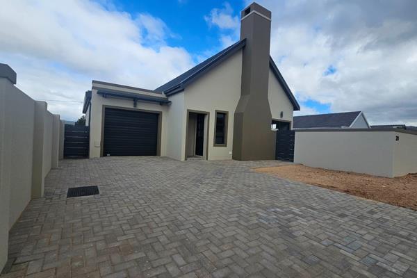 A beautiful newly built 2 bedroom home available in the exclusive Altona Lifestyle Estate. Complete with 2 modern bedrooms, a full ...