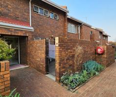 Townhouse for sale in Moreleta Park