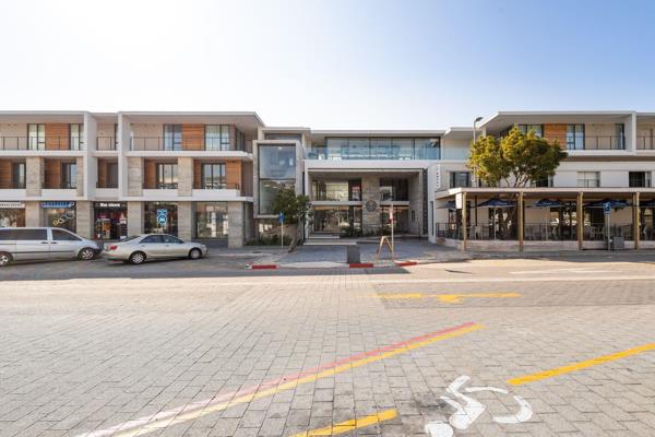 Luxury 3-Bedroom Apartment in Plett Quarter Hotel &amp; Apartment Block | Long-term Rental 

Experience modern luxury and stylish ...