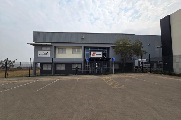 Situated within the prestigious Lords View Industrial Park at 2 Oak Road, Chloorkop ...