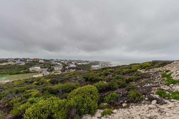 Fantastic views in nature reserve close to the entrance gate.

Build your dream home ...