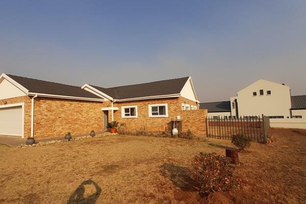 This home has a beautiful view of the Bronkhorstspruit Dam, this is a 3 bedroom house neat and well taken care of just a move ...