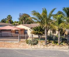 House for sale in Protea Heights