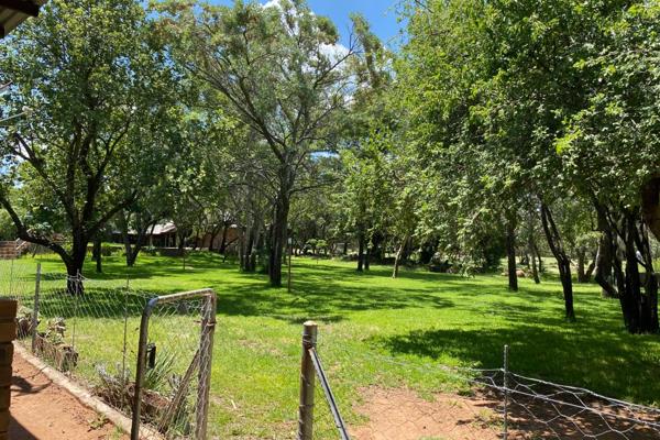 This beautiful farm is situated between Mokopane and Naboomspruit it offers four apartment which has two bedrooms that can accommodate ...