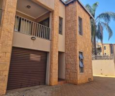 Townhouse for sale in Cashan