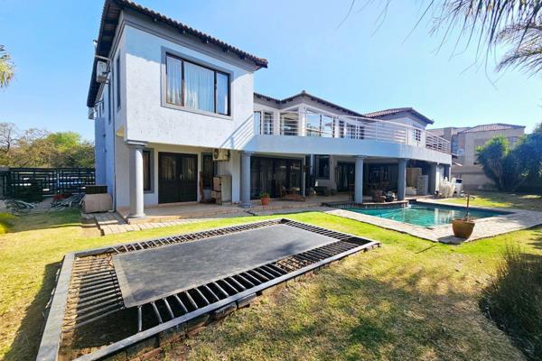 A Luxurious, Spacious and family oriented home for rent in the famous Stoneridge Country Estate. 

This home has 6 spacious bedrooms ...