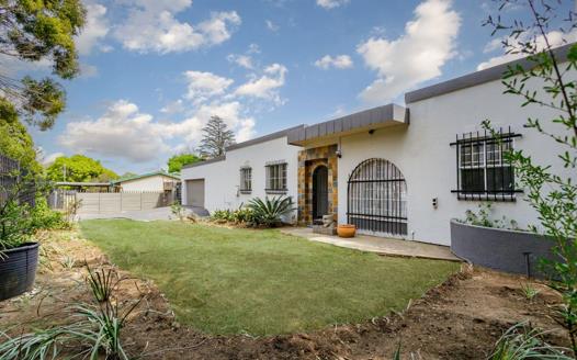 4 Bedroom House for sale in Brackendowns