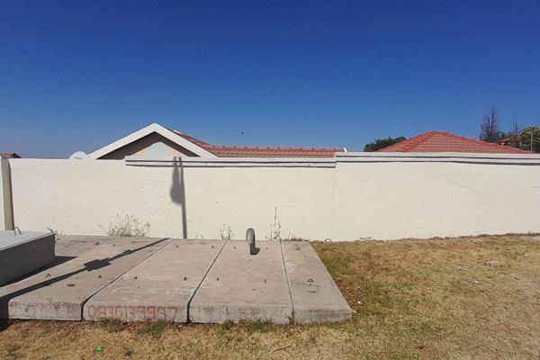 3 bedrooms 1 bathroom house available for rent in Naturena ext 13 for R7000 per month including water and lights. The house is on a ...