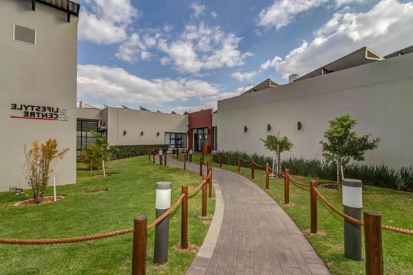 Luxurious 2bed 2bath  Apartment in Sandton

Step into the heart of Sandton with this stunning 2-bedroom, 2-bathroom gem! Experience ...