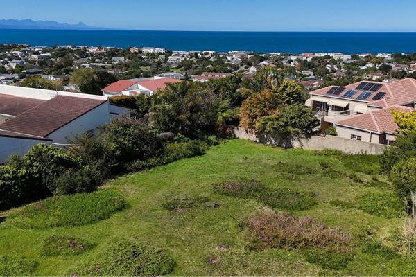 If you are dreaming of building your perfect home without compromising on ocean views, act fast!
This exceptional stand offers ...