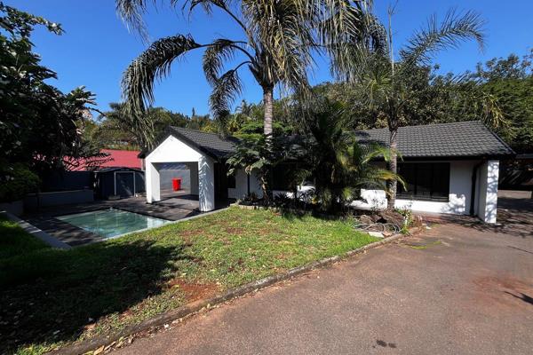 Freestanding home in Ballito available for rental. 
Currently being renovated but ready for 1 October. 
3 bedrooms, 2 bathrooms, open ...