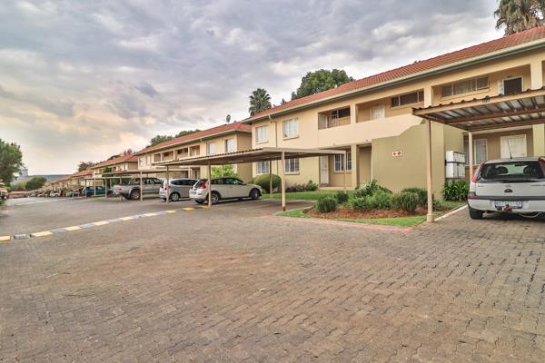 A CUTIE PIE - BEST UNIT IN THE COMPLEX

Immaculate 2 bedroom, 1 bathroom garden unit fully tiled.  Exceptional kitchen with extra ...