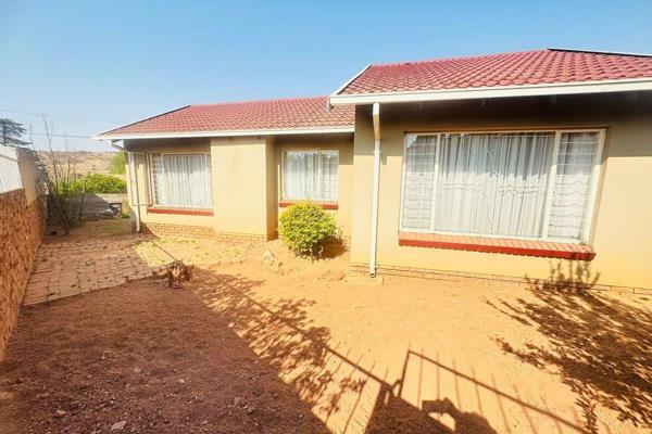 The house consists of;

- 3 bedrooms (fitted)
- Bathroom (separate toilet and ...