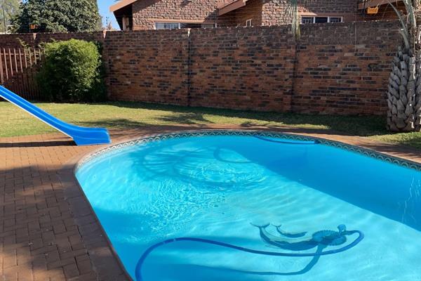 Selling At The Unbelievable Price Of Only R1 740 000 In The Prime Location 

4 Bedrooms and 2 Bathrooms 
Entrance Hall, TV Lounge ...