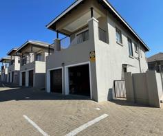 Townhouse for sale in Shellyvale