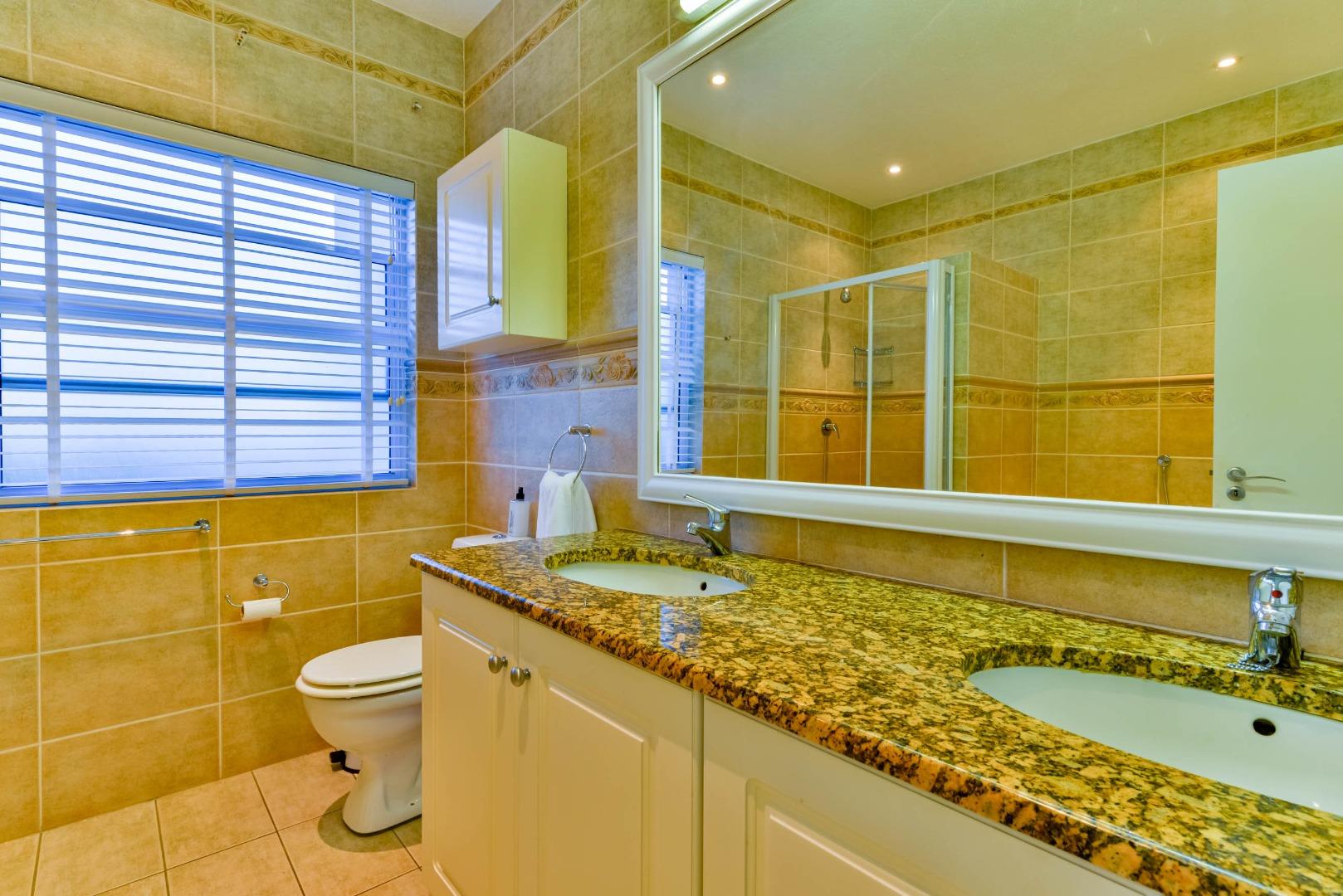 Photo of 3 Bedroom House to rent in Upper Robberg