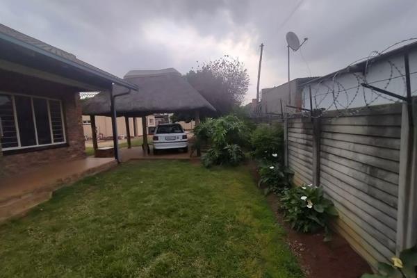 This spacious 239m&#178; home in Pretoria North offers comfortable family living with ...