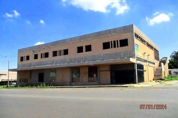 Comprising a prime commercial offering, this impressive building located at 9 Palm Avenue, Kempton Park Ext 4, Gauteng, South Africa ...