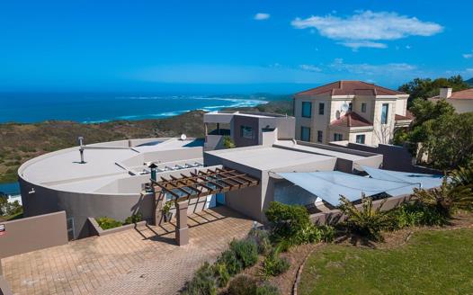 6 Bedroom House for sale in Brenton On Sea