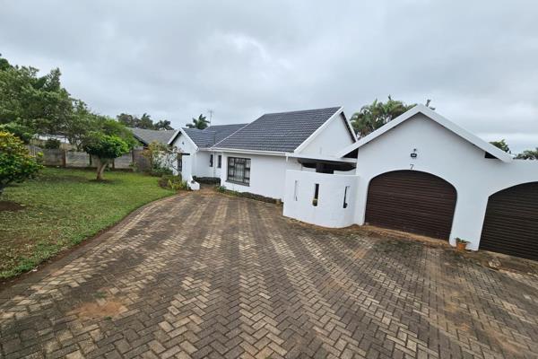 Lovely neat fenced garden invites you into a comfortable, neat, well-looked after home.  Small entrance hall leading into a dining room ...