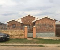 House for sale in Motherwell Nu 5