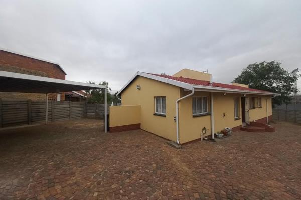 Going on Auction: Wednesday 30 October 2024
Reserve Price: R1 230 000.00 (All offers will be reviewed)
Expected Opening Bid: R1 190 ...