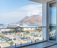 Apartment / Flat for sale in Simons Town Central