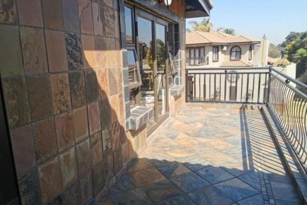 Property is available immediately,

Three Bedrooms
Two Bathrooms
Guest Toilet
Entertainment Area with Built-in Braai
Open Plan Living ...