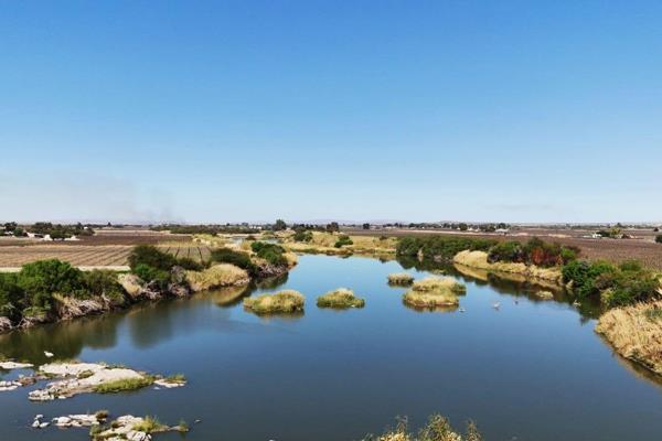 Prime agricultural opportunity in Kanoneiland.

Nestled in the heart of Kanoneiland, the largest inland island in South Africa and ...