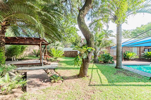 Spacious 3-Bedroom face brick Home with 1-Bedroom Cottage, Pool &amp; Solar System in The Reeds

Discover the perfect blend of ...