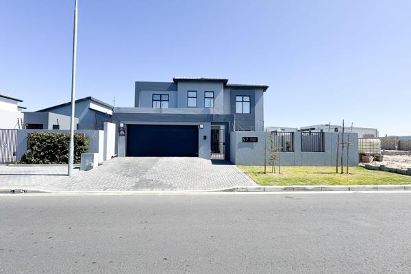 Sole Mandate!

This modern double-storey family home in the established Cedar Street of ...