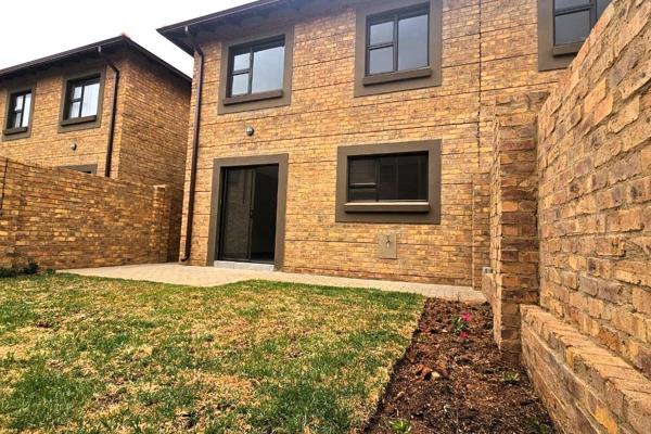 Move Into Your Brand-New Duplex Townhouse Today!

Step into modern living with this ...