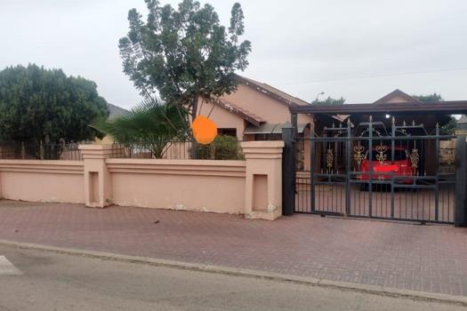 3 Bedroom House for sale in Mabopane  Unit X