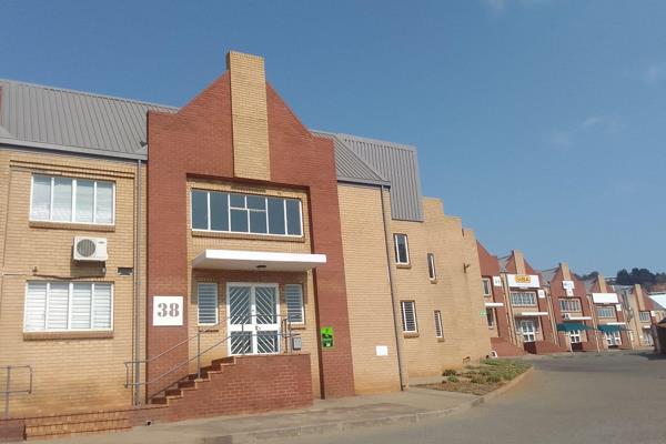 738m&#178; Warehouse and Office Space to Let in Sunnyrock, Germiston

Discover a ...