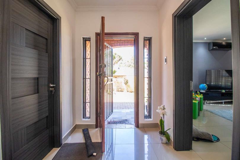 Listing number: P24-114964822, Image number: 3