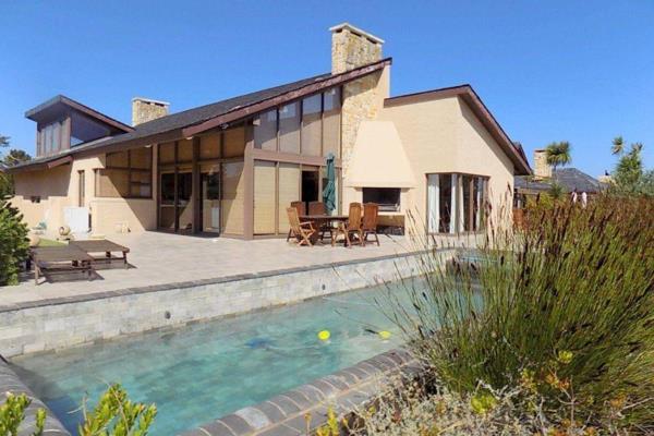 Situated near Kleinmond in the Western Cape. Country, lifestyle living between Kleinmond ...