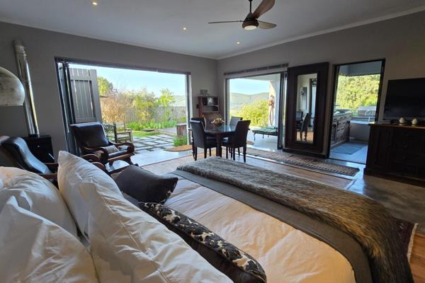 Paradise Found: Furnished 1 bedroom apartment for Long- or short term Lease R2900 p day

Immerse yourself in the breathtaking beauty ...