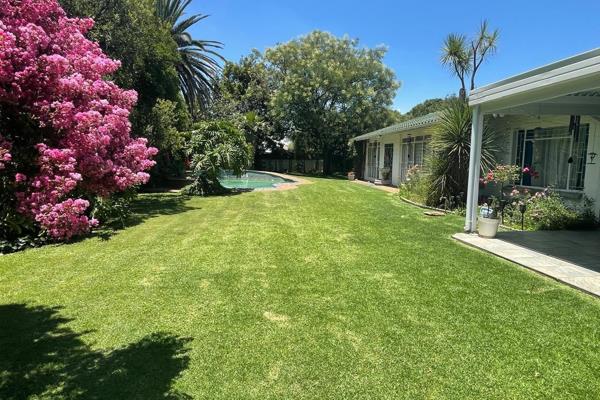 his property offers modern features and an abundance of space set in a 2066 SQM beautiful garden and is an entertainers paradise.4 ...