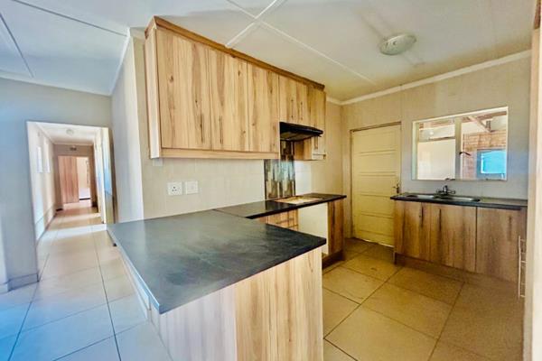 Sole mandate! Newly and neatly renovated family home up for sale in Vanderbijlpark CE2. Walk in and fall in love with the modern ...