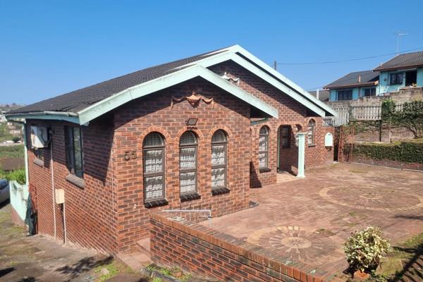 PRICED TO SELL - LOW MAINTENANCE FACEBRICK, SPACIOUS HOME
Step into this beautiful family home designed to cater for a variety of needs ...