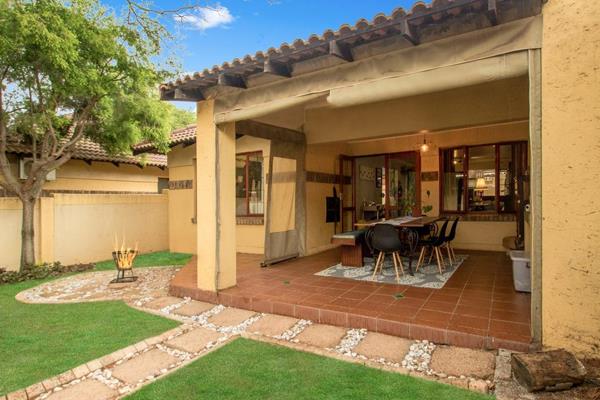 Charming 2-Bedroom, 2-Bathroom Simplex Family Home with garden and pet friendly in Sought-After Lonehill Estate
Embrace the ...