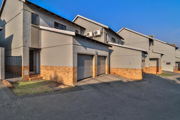 Available 1 November 2024. 
  
R14 850pm excluding utilities. R14 850 damages deposit, R1 450 once off lease fee.  
Dekko Heights - ...