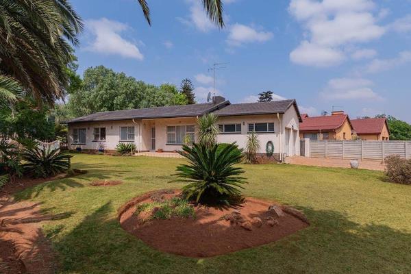 Main House Features

- 4 spacious bedrooms with built-in cupboards
- 2 bathrooms
- ...