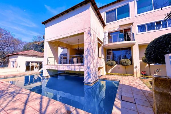 Welcome to a luxurious retreat nestled in the prestigious Waterkloof area. This stunning ...